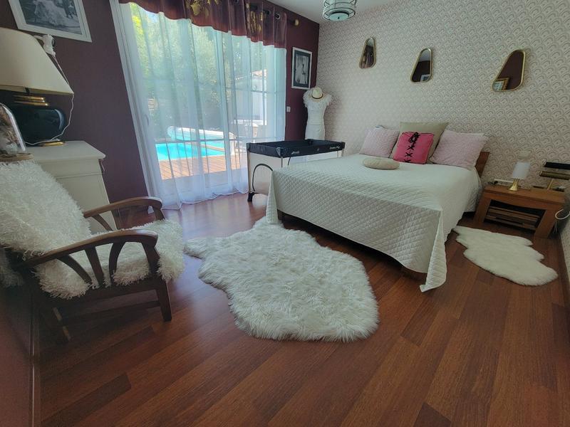 Maison contemporaine - 222 m² - 6 pièces