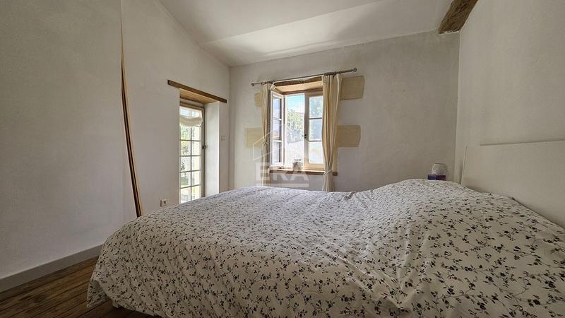 Maison - 224 m² - 10 pièces