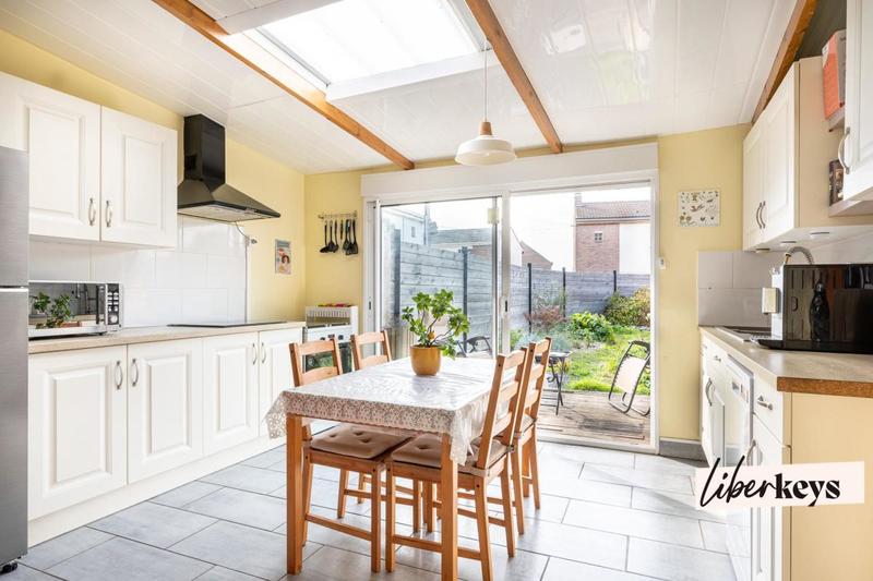 Maison - 86 m² - 4 pièces