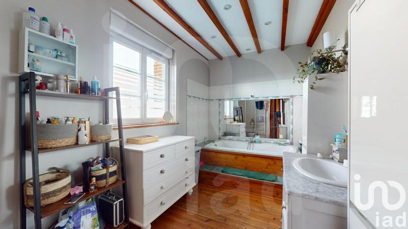 Maison - 165 m² - 9 pièces