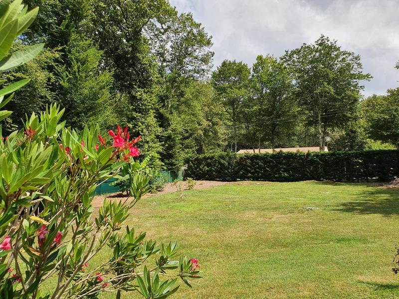 Terrain constructible - 600 m²