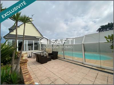 Maison - 142 m² - 8 pièces