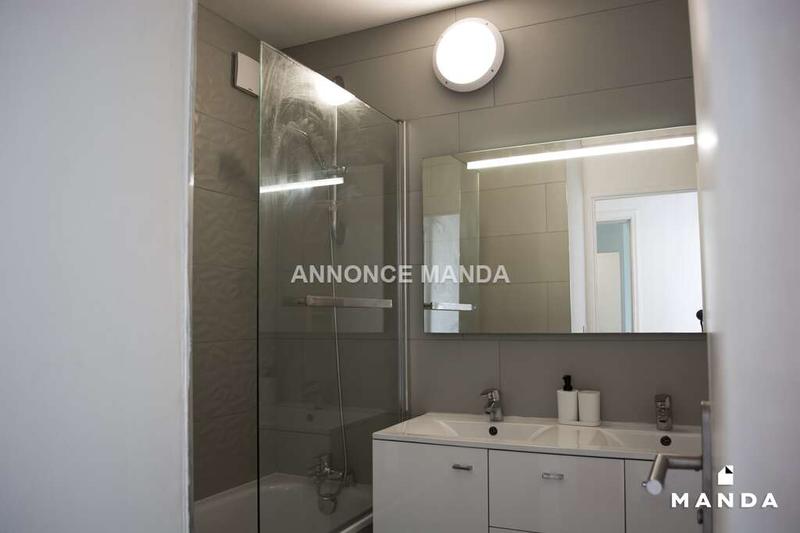 Chambre - 11 m² - 6 pièces