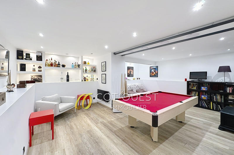 Maison - 226 m² - 6 pièces