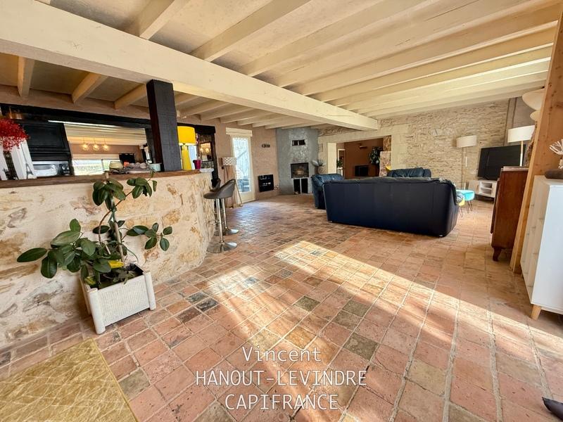 Maison - 259 m² - 12 pièces