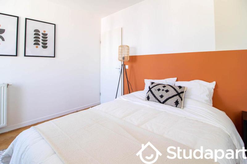 Chambre - 11 m² - 1 pièce