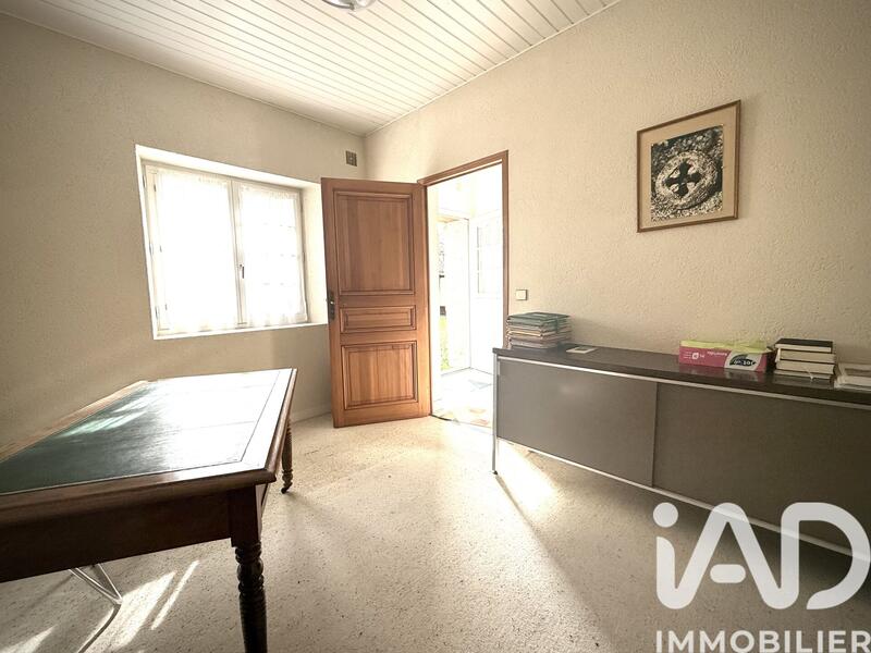 Maison - 203 m² - 14 pièces