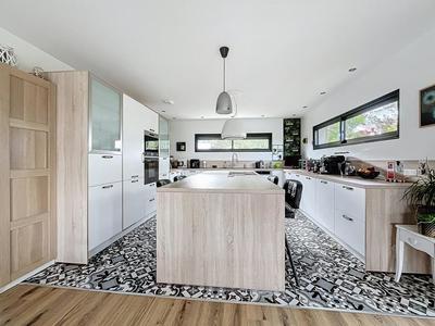 Maison - 164 m²