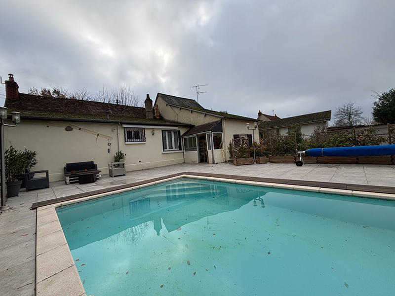 Maison - 140 m² - 7 pièces