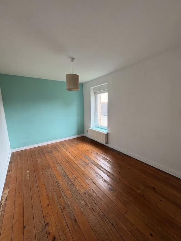 Maison en pierre - 170 m² - 8 pièces