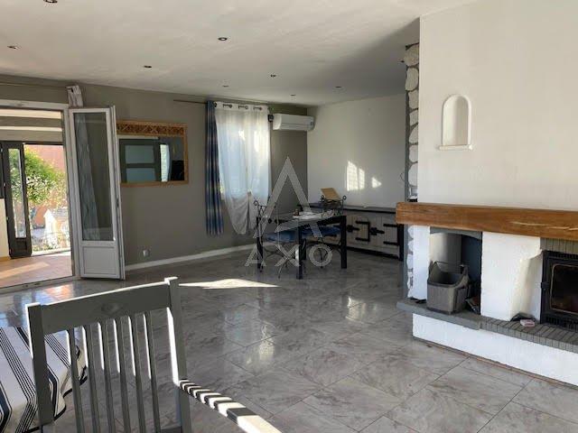Villa - 157 m² - 7 pièces