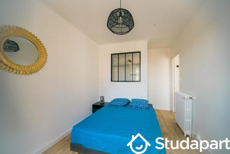 Chambre - 12 m² - 1 pièce