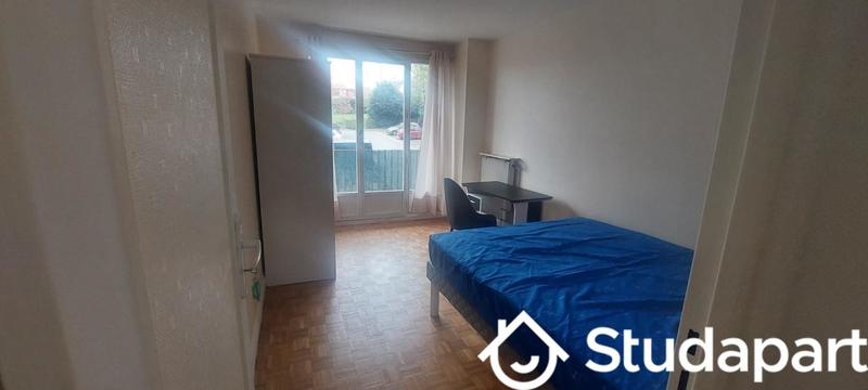 Chambre - 10 m² - 1 pièce