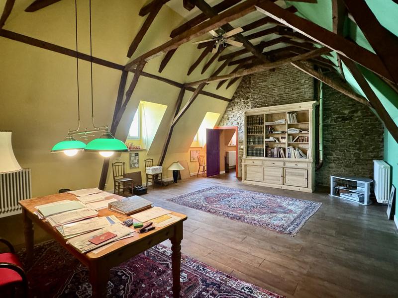 Maison - 408 m² - 7 pièces