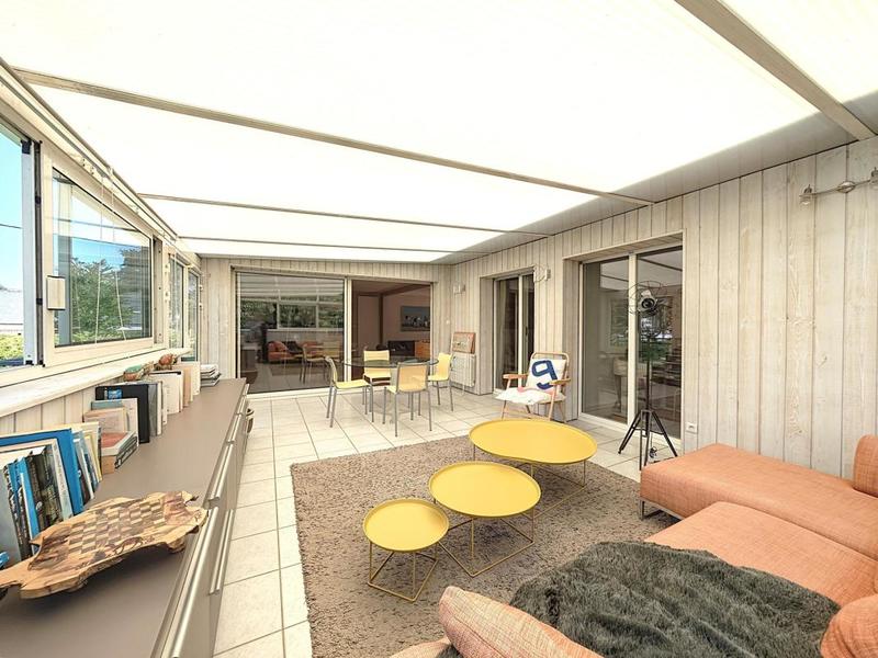 Maison - 360 m² - 15 pièces