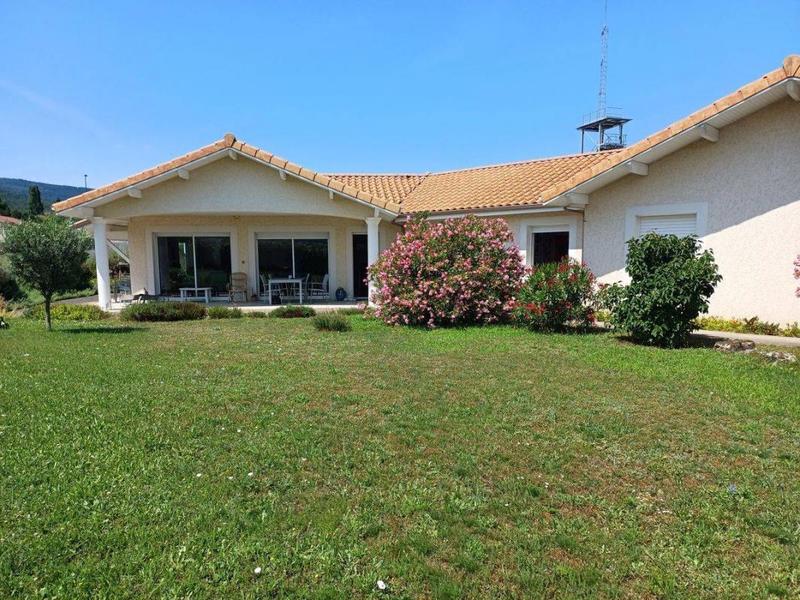 Villa - 145 m² - 5 pièces