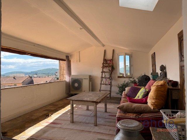 Appartement - 91 m² - 4 pièces