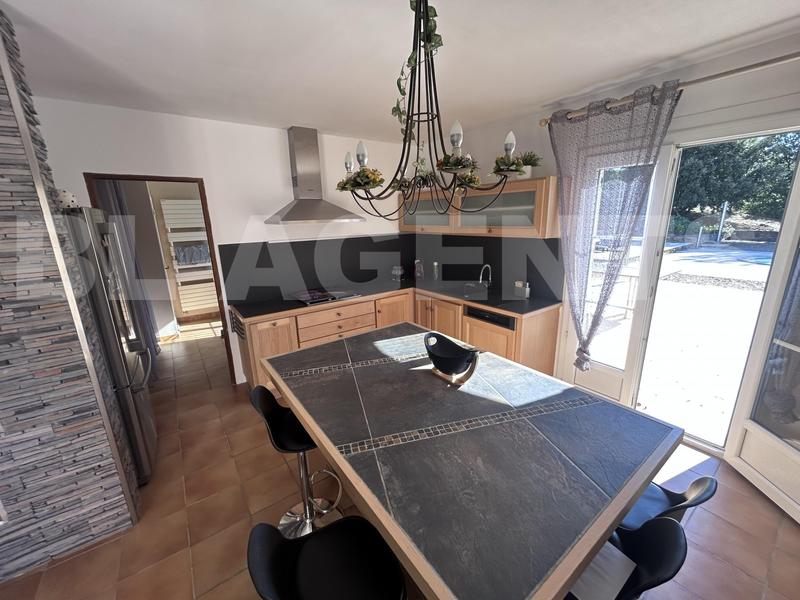 Maison traditionnelle - 150 m² - 5 pièces