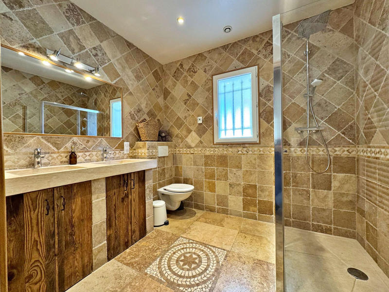 Villa - 173 m² - 6 pièces