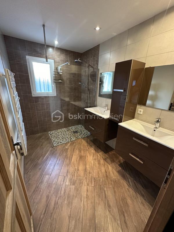 Villa - 157 m² - 5 pièces