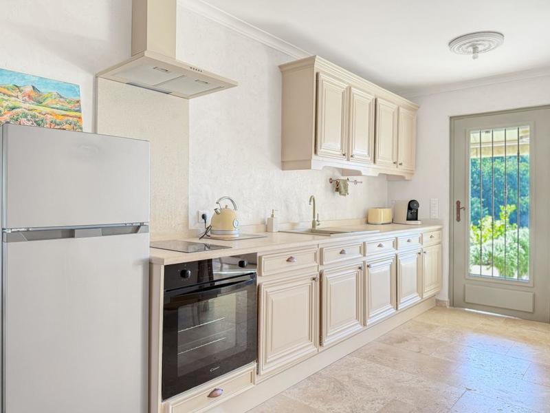 Maison - 250 m² - 6 pièces