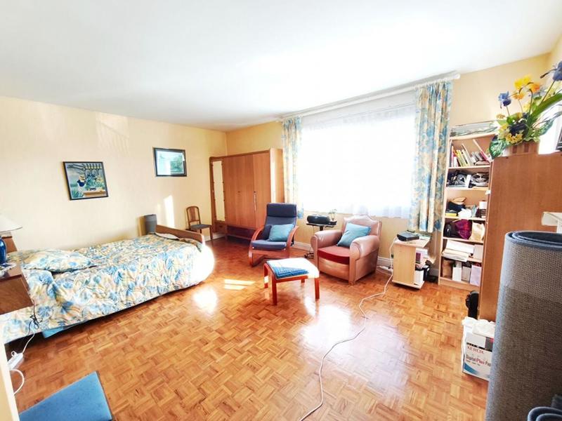 Maison - 181 m² - 7 pièces