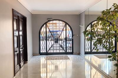 Appartement - 77 m² - 3 pièces