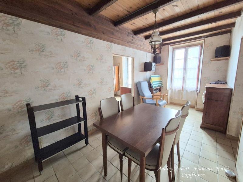Maison - 104 m² - 4 pièces