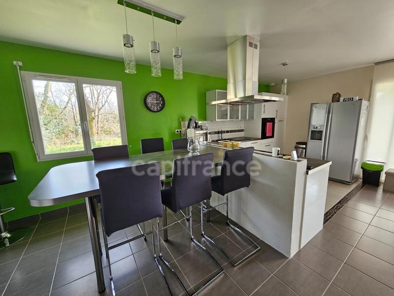 Maison - 121 m² - 5 pièces