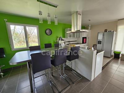 Maison - 121 m² - 5 pièces