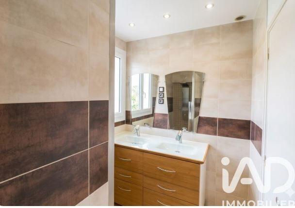 Maison - 160 m² - 10 pièces