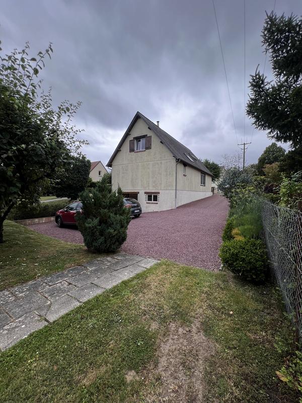 Maison traditionnelle - 144 m² - 7 pièces