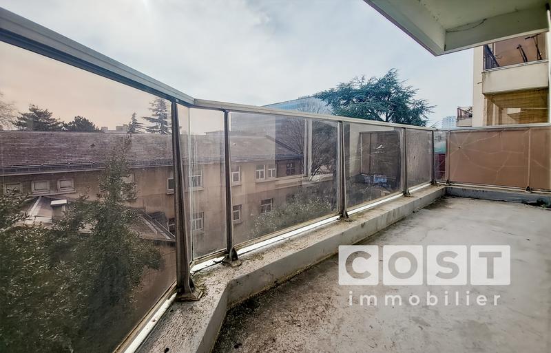 Appartement - 84 m² - 4 pièces