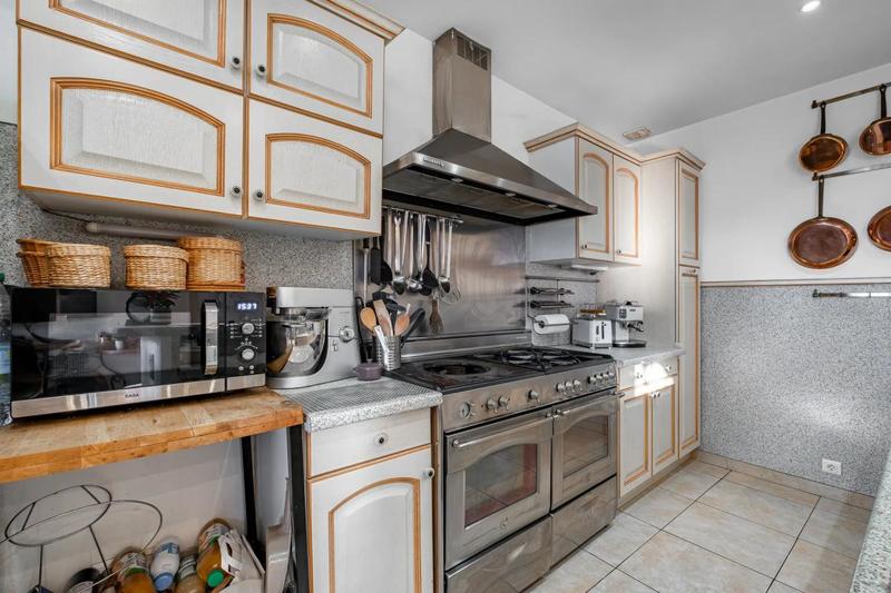 Appartement - 134 m² - 5 pièces