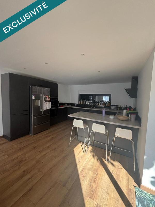 Maison - 140 m² - 6 pièces