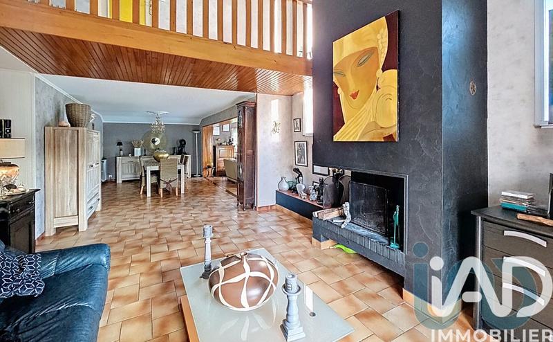 Maison - 200 m² - 9 pièces