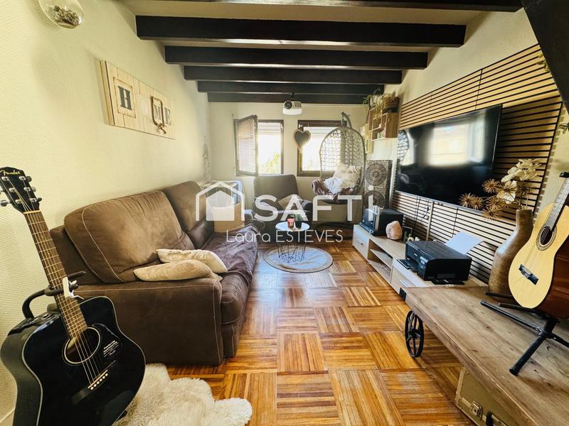 Maison - 90 m² - 5 pièces