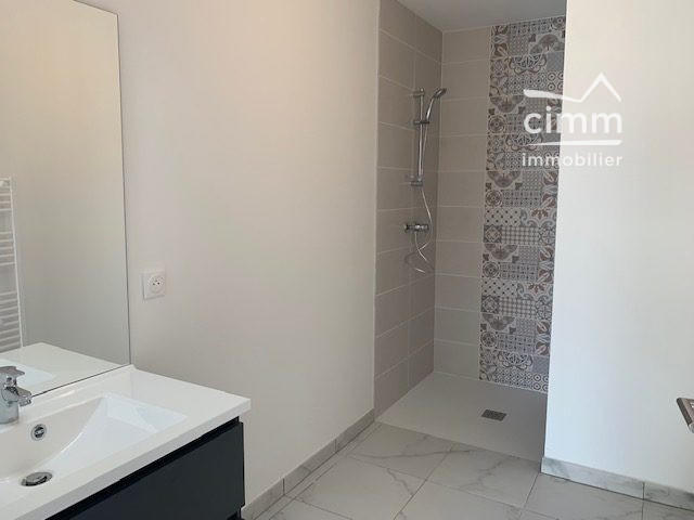 Appartement - 92 m² - 4 pièces