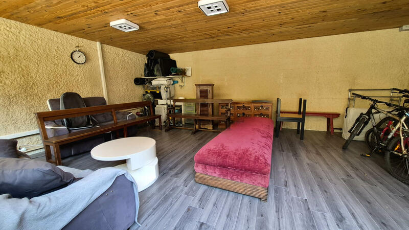 Maison - 185 m² - 5 pièces