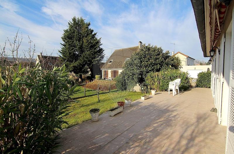 Maison - 137 m² - 6 pièces