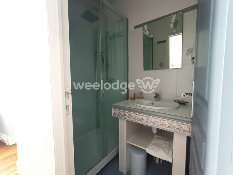 Maison - 392 m² - 15 pièces