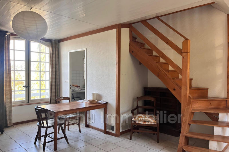 Maison - 210 m² - 7 pièces