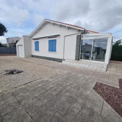 Maison - 92 m² - 7 pièces