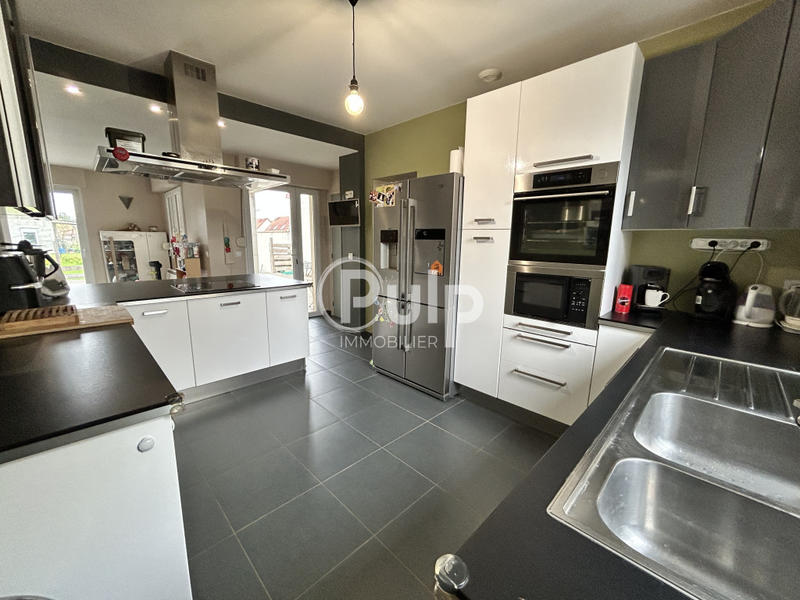 Maison - 140 m² - 7 pièces