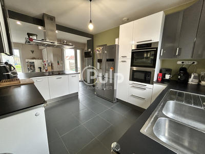 Maison - 140 m² - 7 pièces