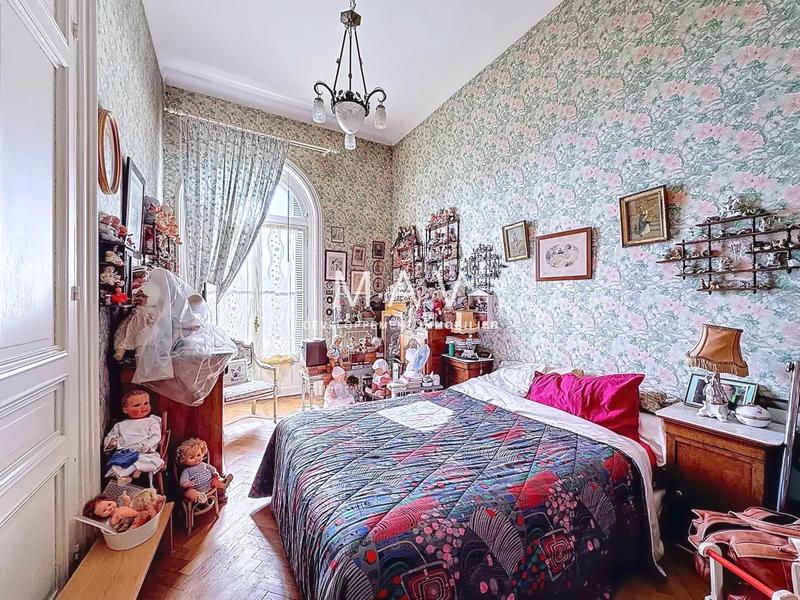 Appartement - 150 m² - 5 pièces