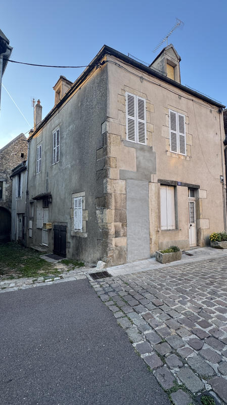 Maison - 80 m² - 4 pièces