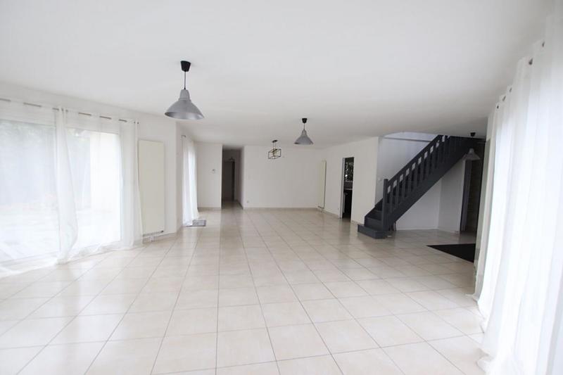 Maison - 210 m² - 7 pièces