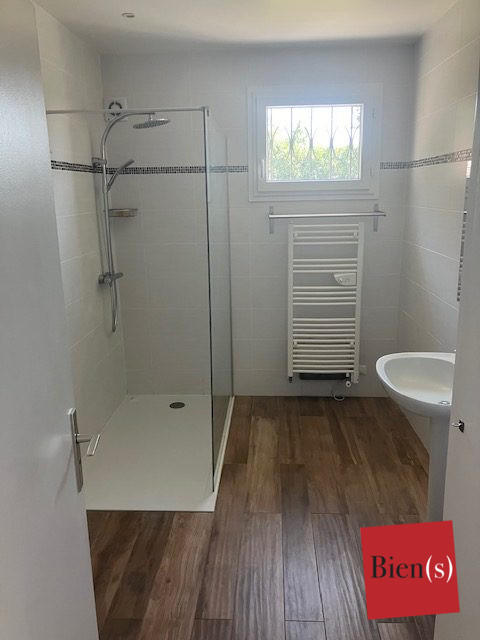 Maison contemporaine - 237 m² - 11 pièces