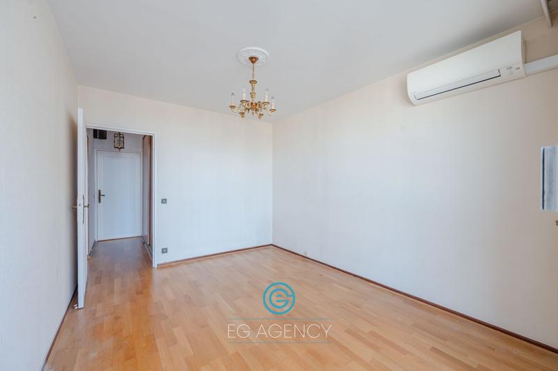 Appartement - 87 m² - 4 pièces